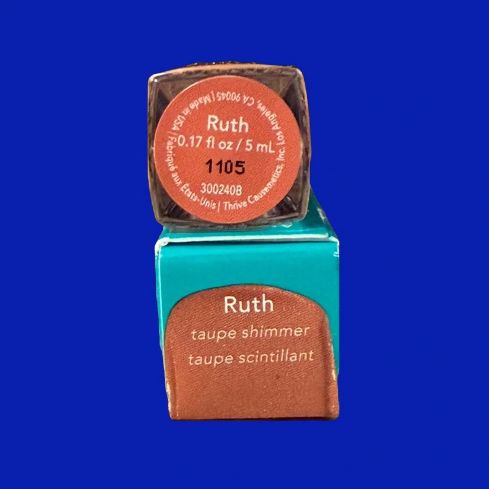 Thrive Causmetic's Gloss Up hydrating Serum in Ruth